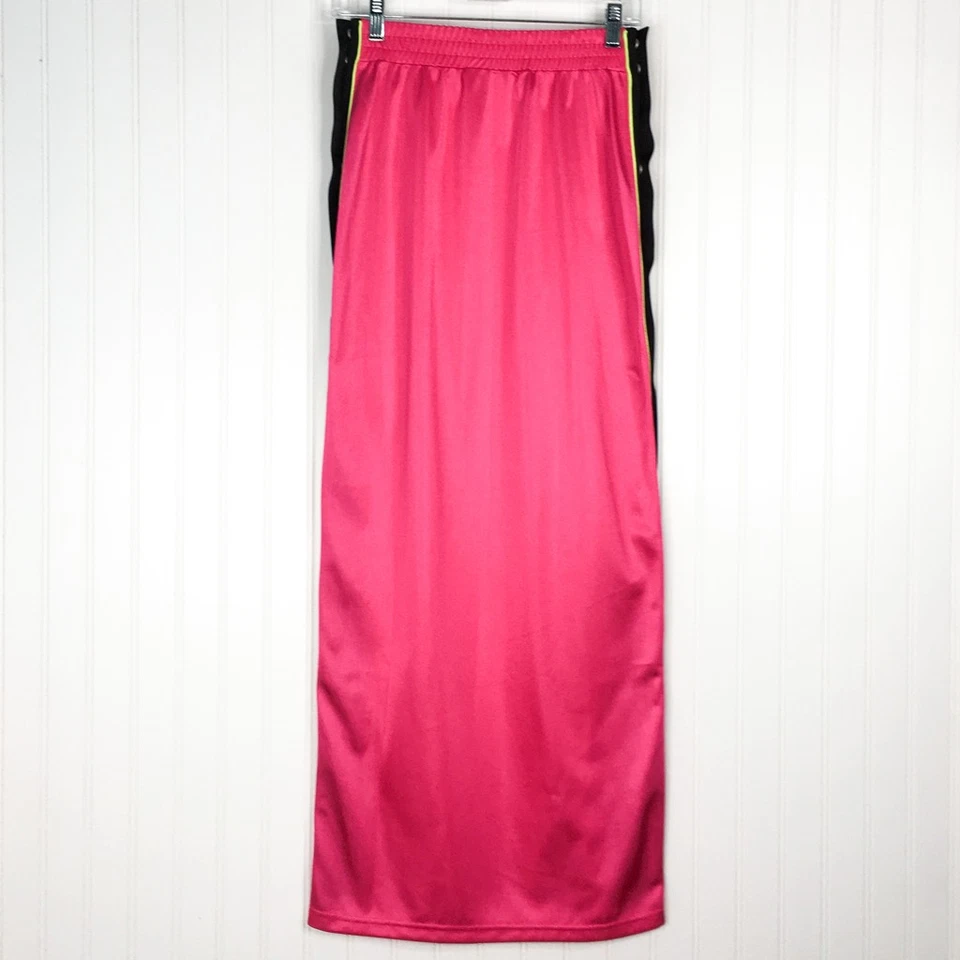 Maxi Falda Fila Farina Tear Away Rosa Caliente Negra Prendas de Calle Laterales a Presión M Foto 2 de 4