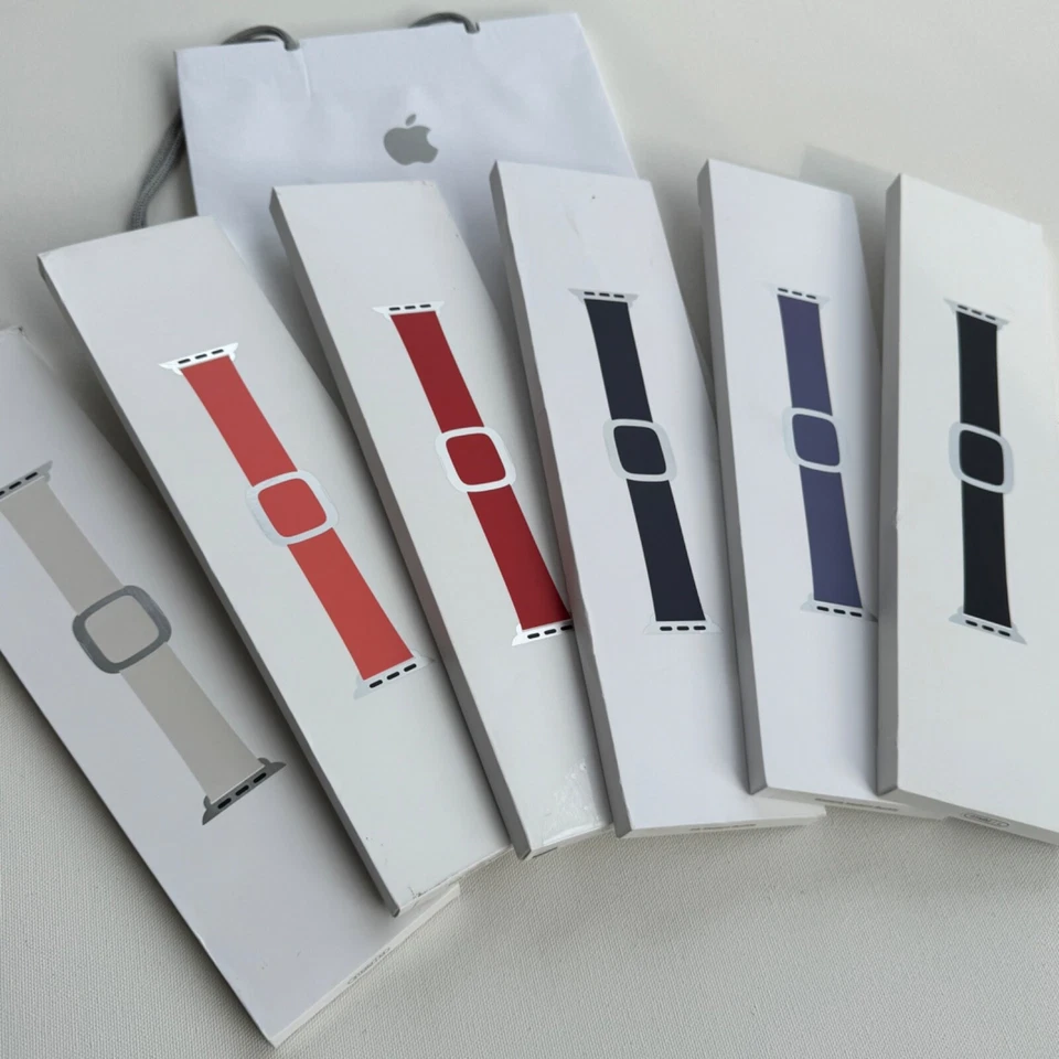 NEW Original Apple Watch Modern Buckle Lether band 40MM/41MM S M L - Image 2 of 4
