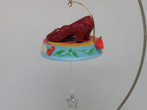 Hallmark 2011 It's All in the Shoes -Wizard of Oz -Ruby Slippers -Ltd. Ed. -NIB - Picture 11 of 17