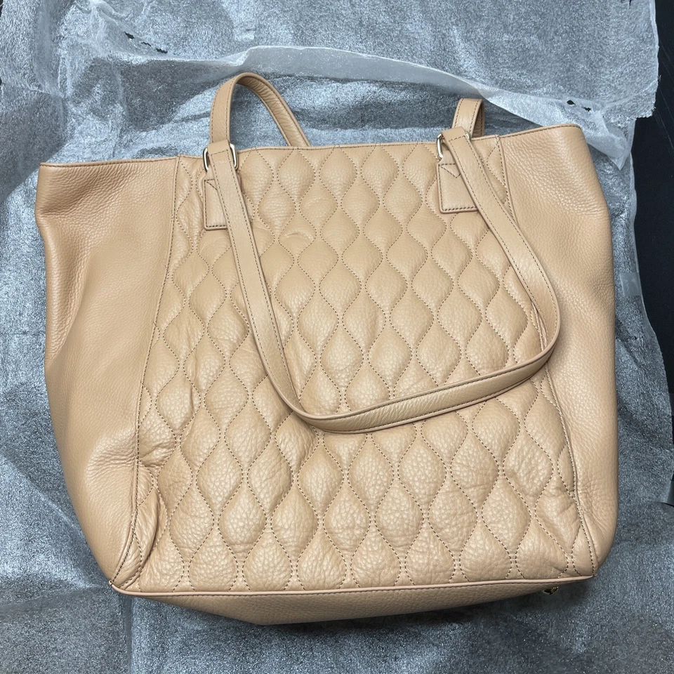 Bolso de Viaje Grande Vera Bradley Cuero Acolchado Ella Color Desnudo NUEVO Foto 2 de 4