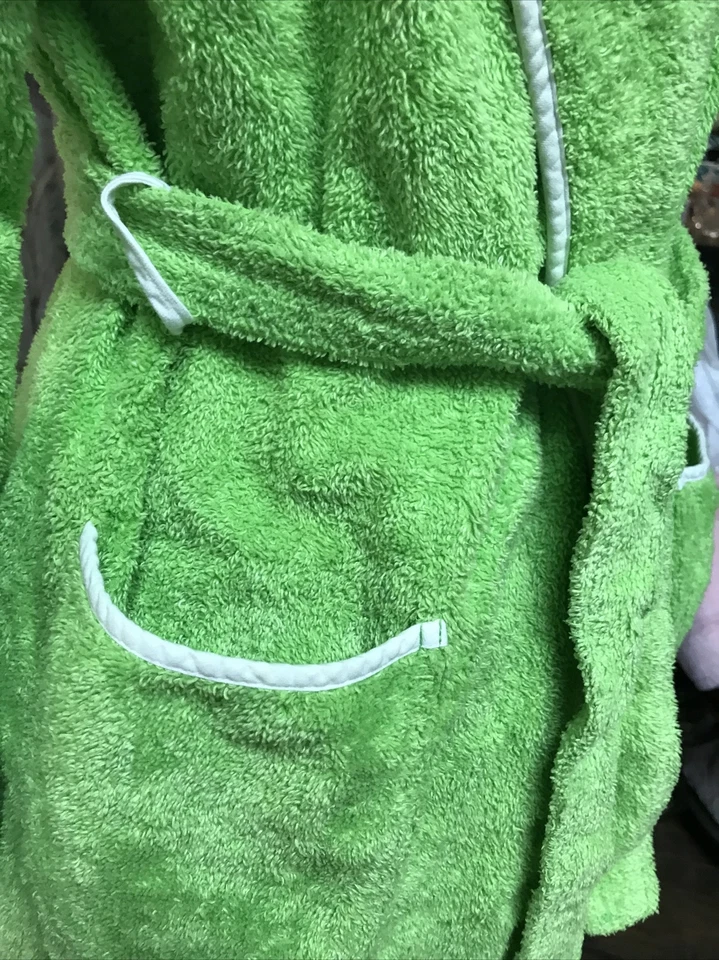 Bata Victoria Secret Verde Lima Rosa Borde Marca Blanco Talla XS Usada Excelente Foto 3 de 4