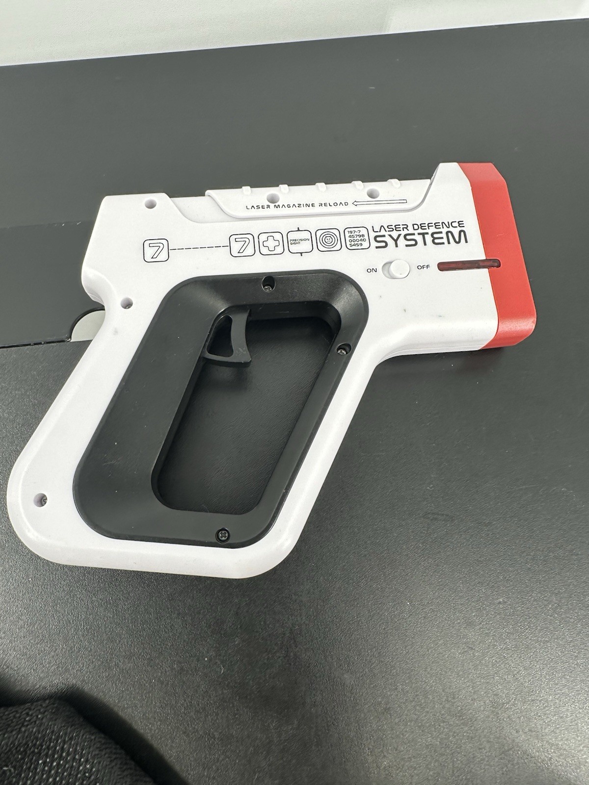 F.A.O. Schwarz Precision Optical Laser Defense System Laser Tag Set (PP)