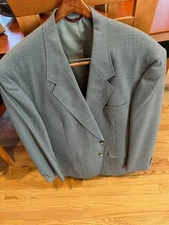 Jack Sickiaus Men Sport Jaket 48L light gray with gold buttons excellent cond