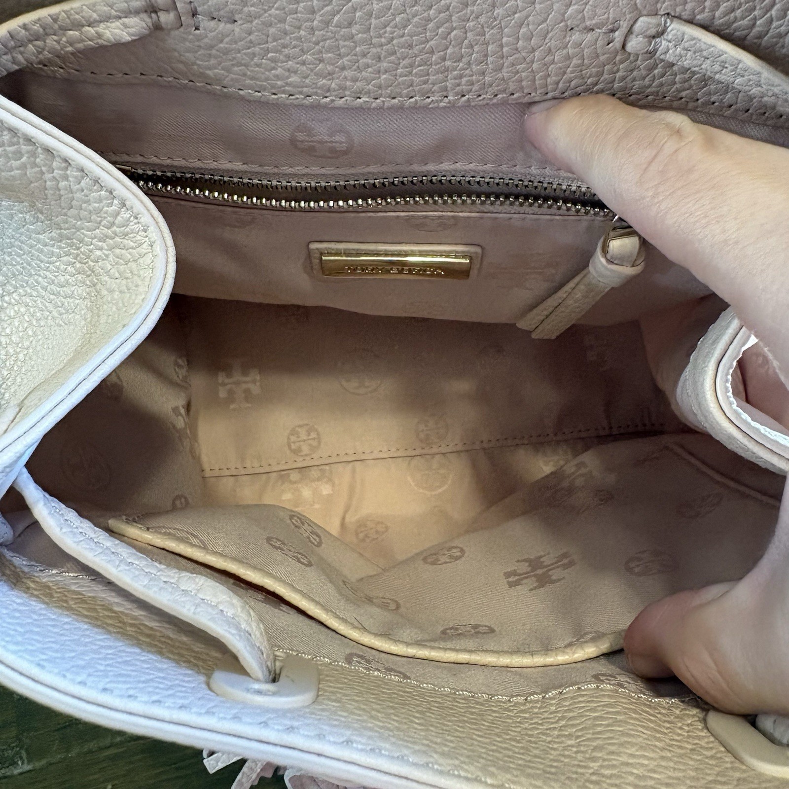 Tory Burch Thea Mini Backpack Fringe Tassel Lightweight Pink Blush Leather Logo thumbnail 12