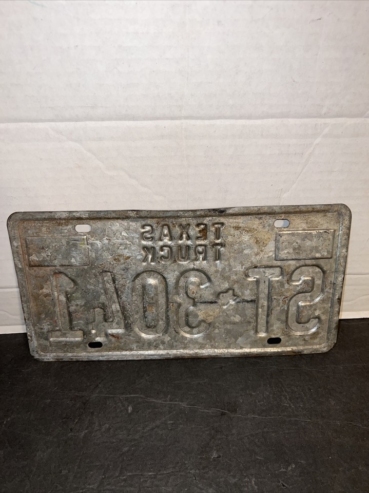 1980’s Wall Art Truck Vintage Expired License Plate White And Black ST