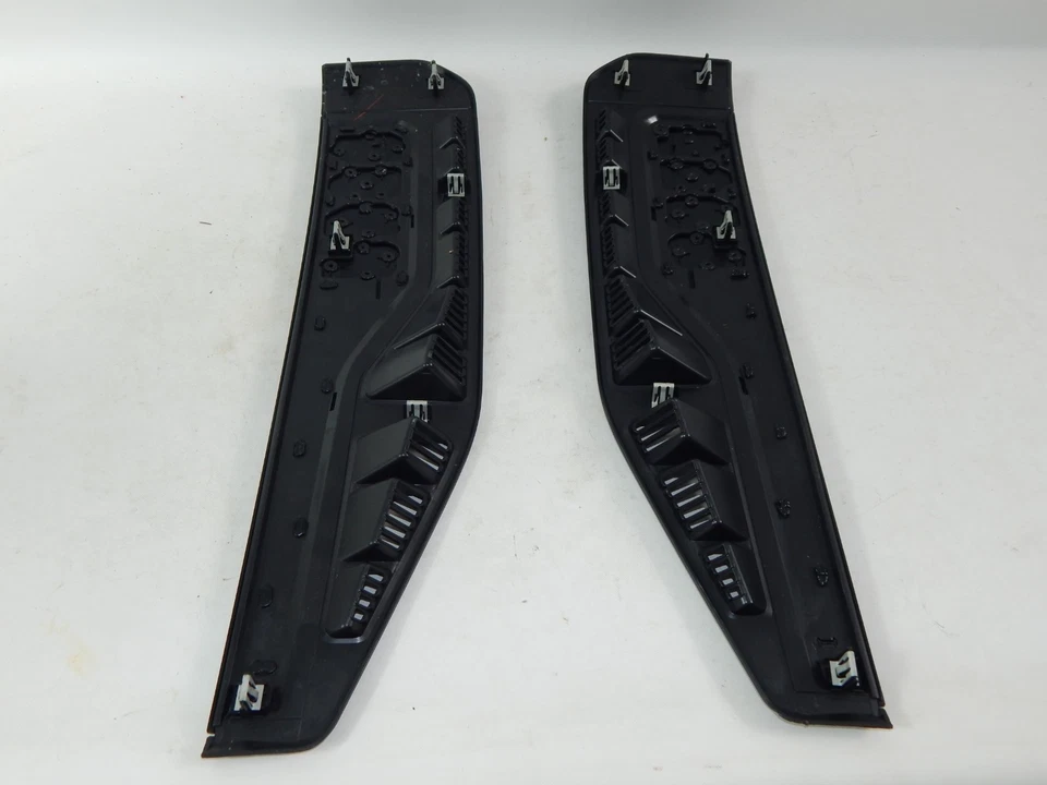 Nuevo OEM 23-26 Ford F-250 Super Duty Lariat LH RH Juego Guardabarros Emblema Insignia Negro Foto 4 de 4