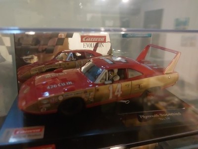 Carrera Evolution Plymouth Superbird NASCAR No.14 27640