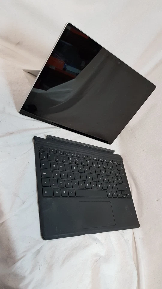 Microsoft Surface Pro 7+ Plus 12.3" Laptop Intel Core i5-1135G7 16GB 256GB SSD - Image 3 of 4