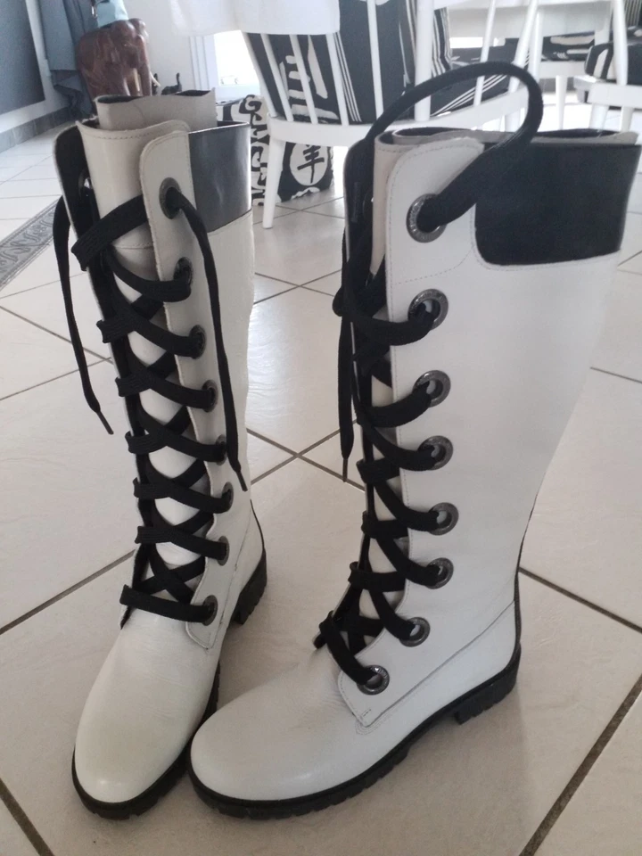 Bottes Femme Timberland neuve 40 - Photo 2/4