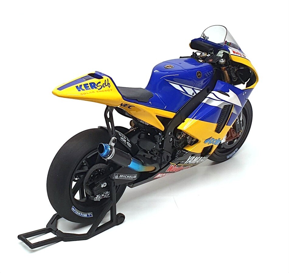 Minichamps 1/12 Scale 122 083052 - Yamaha YZR-M1 MotoGP 2008