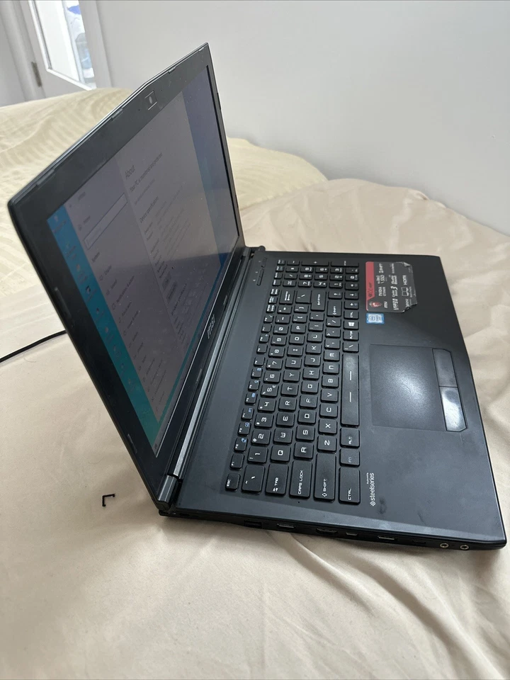 Portátil MSI GL62M 7RD-1407 15,6" (256 GB, Intel Core i5 7ª generación, 2,50 GHz, 8 GB) - Foto 2 de 4