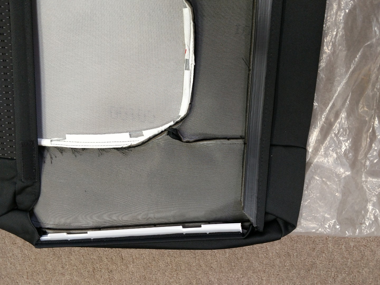 894602C112GAA NEW HYUNDAI OEM BLACK Rear RH Back Seat Cover 0608