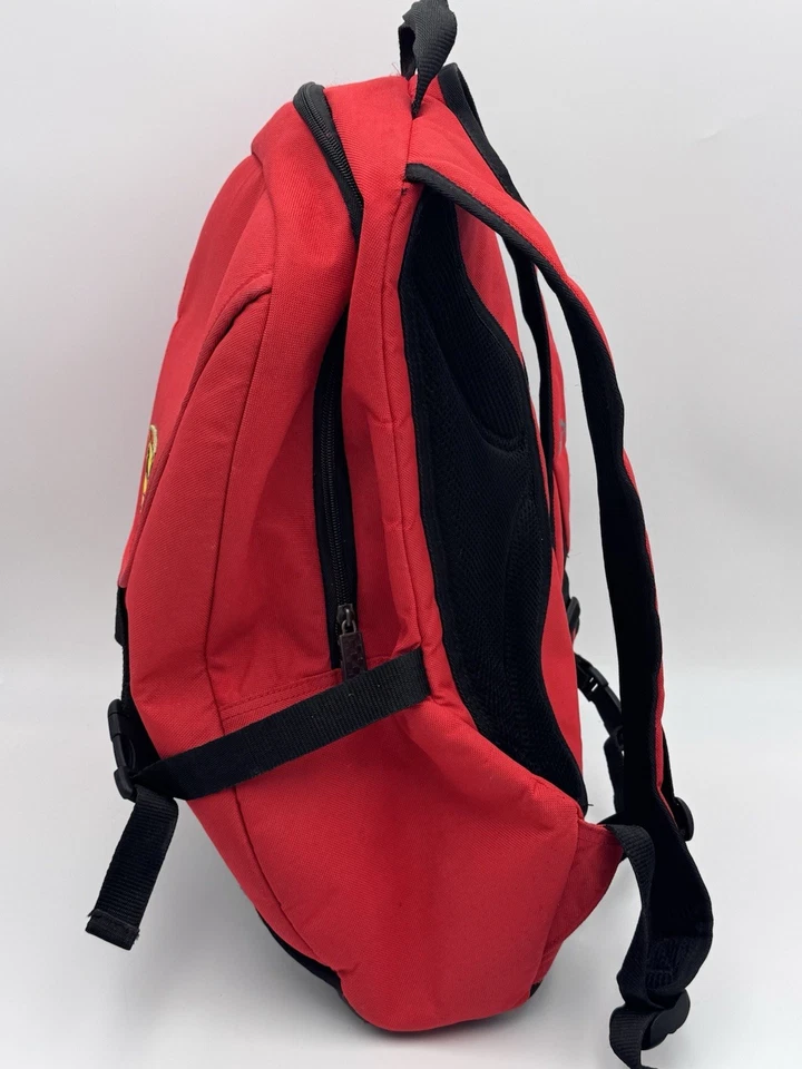 Mochila Puma Ferrari Roja Acolchada Amarillo Negro Logo Foto 3 de 4
