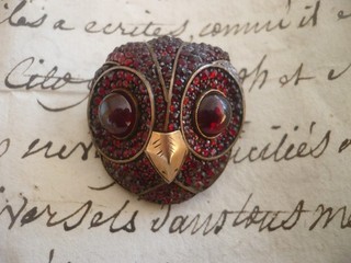 Broche ancienne 19 ème plaqué or et Grenats 3 2 cm de long