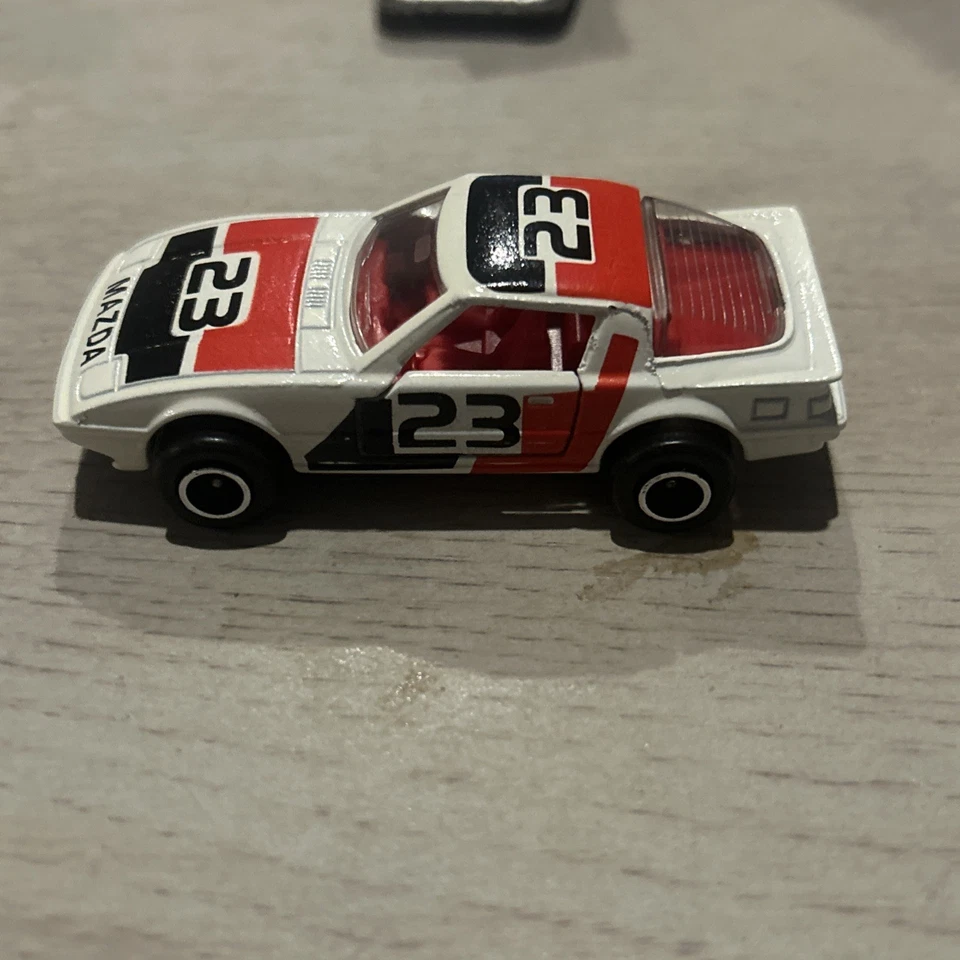 Majorette #257 Mazda RX7 Daytona #23 blanco con rojo y negro escala 1/56 Foto 2 de 4