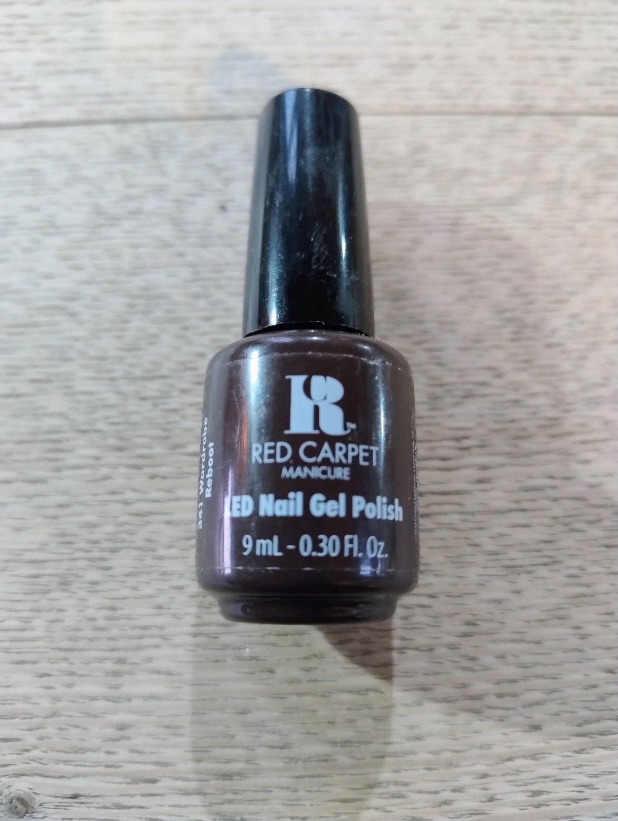 Red Carpet Manicure gel polish in 341 Wardrobe reboot 9ml
