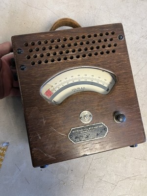 Vintage Weston A.C. Volt Meter Model 155 0-600 V A.C. Wow!