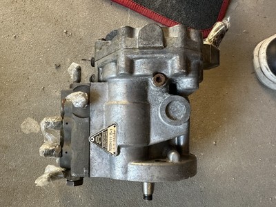 Kugelfischer Bosch BMW 2002 Tii Mechanical Injection Pump E10 92004011 B1