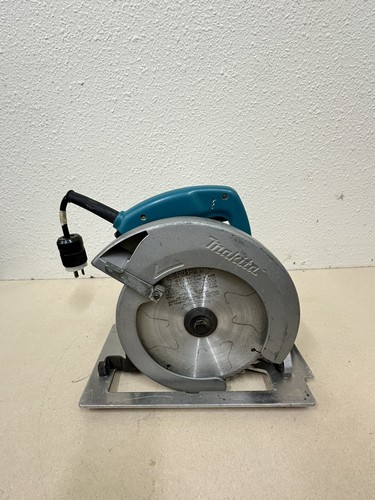 Makita 5007NB 7-1/4-Inch Circular Saw - Afbeelding 1 van 6