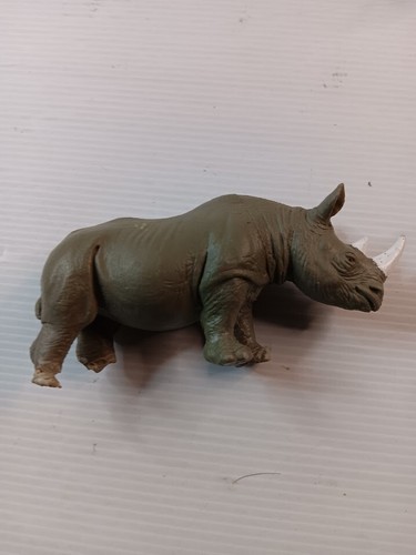 Plastic Animal Figures Lot of Zoo Animals Lion Giraffe , elephant , rhino + more - Picture 5 of 11