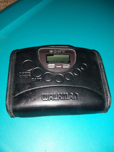 Vintage Sony Walkman WM-FX251 FM/AM Radio Cassette Player AVLS Sythesized Tuner