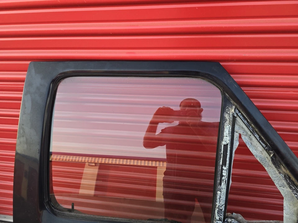 92-96 Ford F150 F250 F350 PUERTA DELANTERA DERECHA DEL LADO DEL PASAJERO OEM BLANCO Y NEGRO V17 Foto 4 de 4