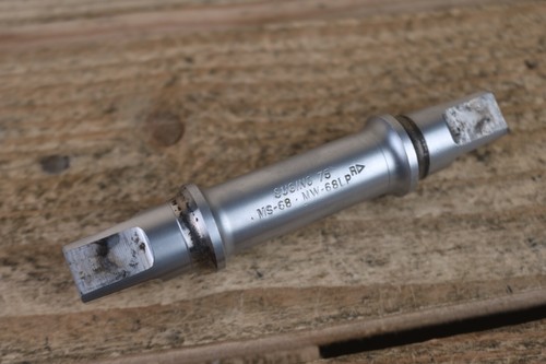 Sugino 75 NJS 109mm Bottom Bracket 1.37 x 24 tpi BSC Vintage Retro Track Bike - Picture 5 of 14