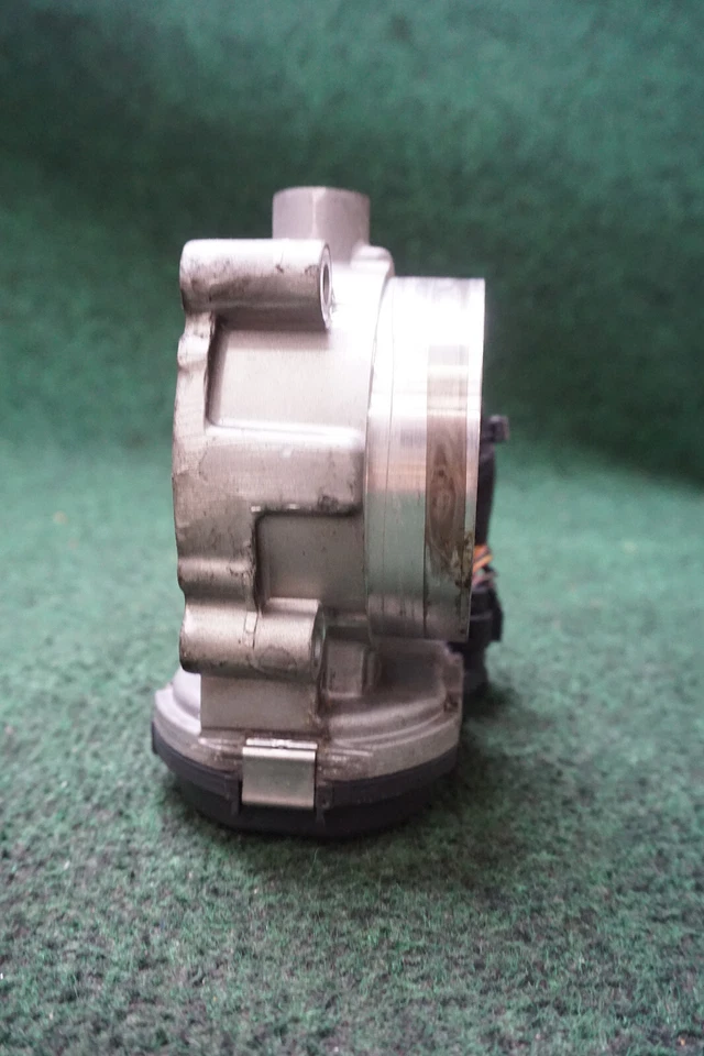 Dodge Charger 2017 3,6 L carrocería del acelerador OEM 05184349AC 75.231 millas Foto 4 de 4