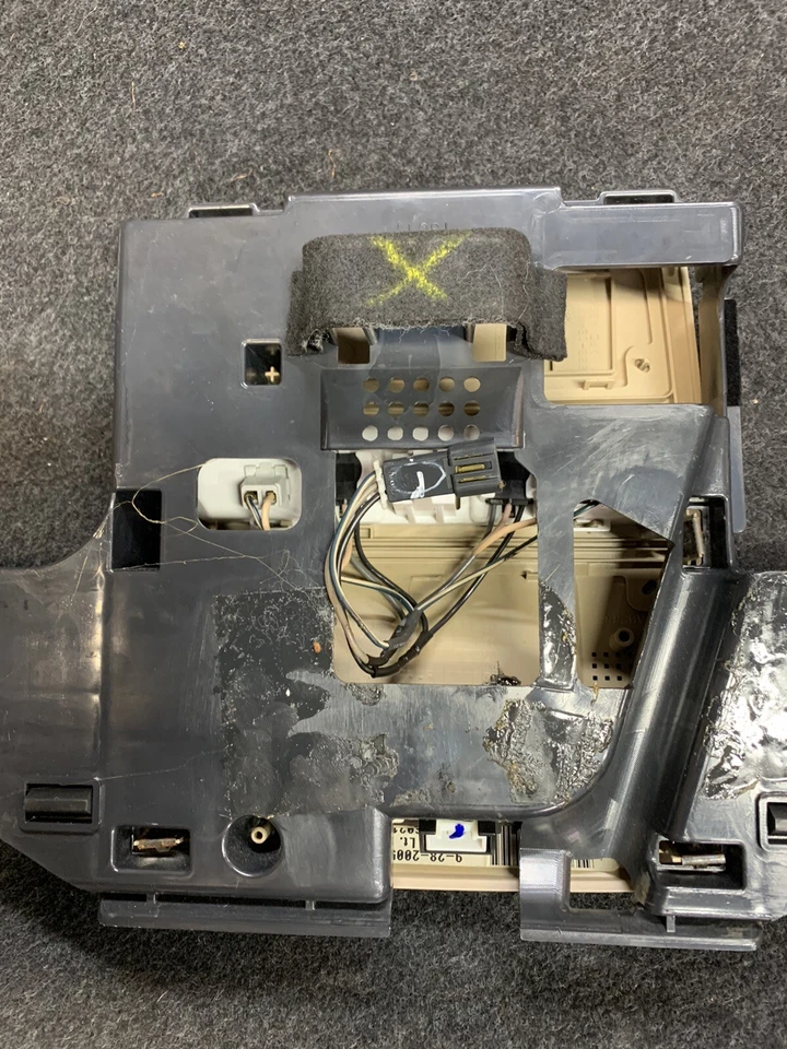 Cadillac STS 2006-2009 INTERIOR SOBRE LA CABEZA DOMO LUZ MONTAJE ORIGINAL OEM Foto 4 de 4