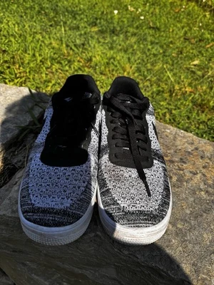 Nike Air Force 1 Low Nike Air Force 1 Flyknit 2.0 Oreo AV3042-001 Gr. 42,5 US9 - Bild 1 von 4