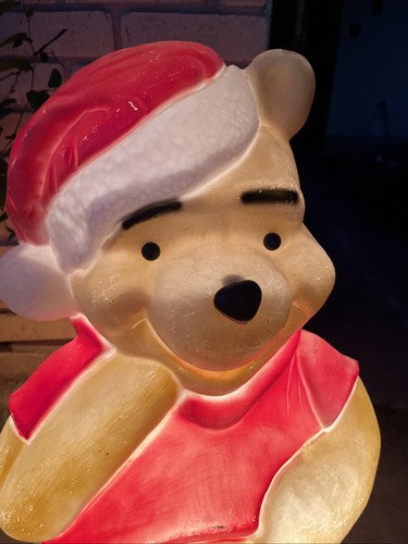 Disney Winnie The Pooh 33” Christmas Blow Mold Santa’s Best Honey Pot Vintage - Picture 2 of 7