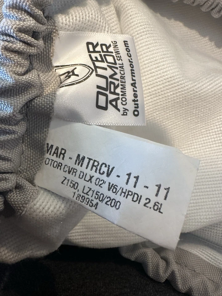 Capa de popa Yamaha MAR-MTRCV-11-11 V6 HPDI 2.6L (Z150/Z200) armadura externa OEM - Imagem 3 de 3