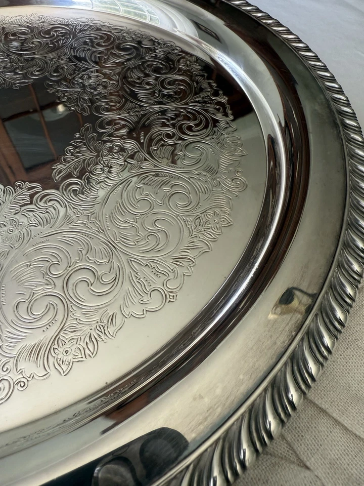 Bandeja redonda plateada vintage Wm A. Rogers borde de cuerda trenzado Foto 3 de 4
