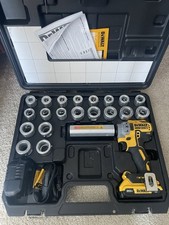 DeWALT DCE151TD1 20V MAX XR Cordless Cable Stripper Kit
