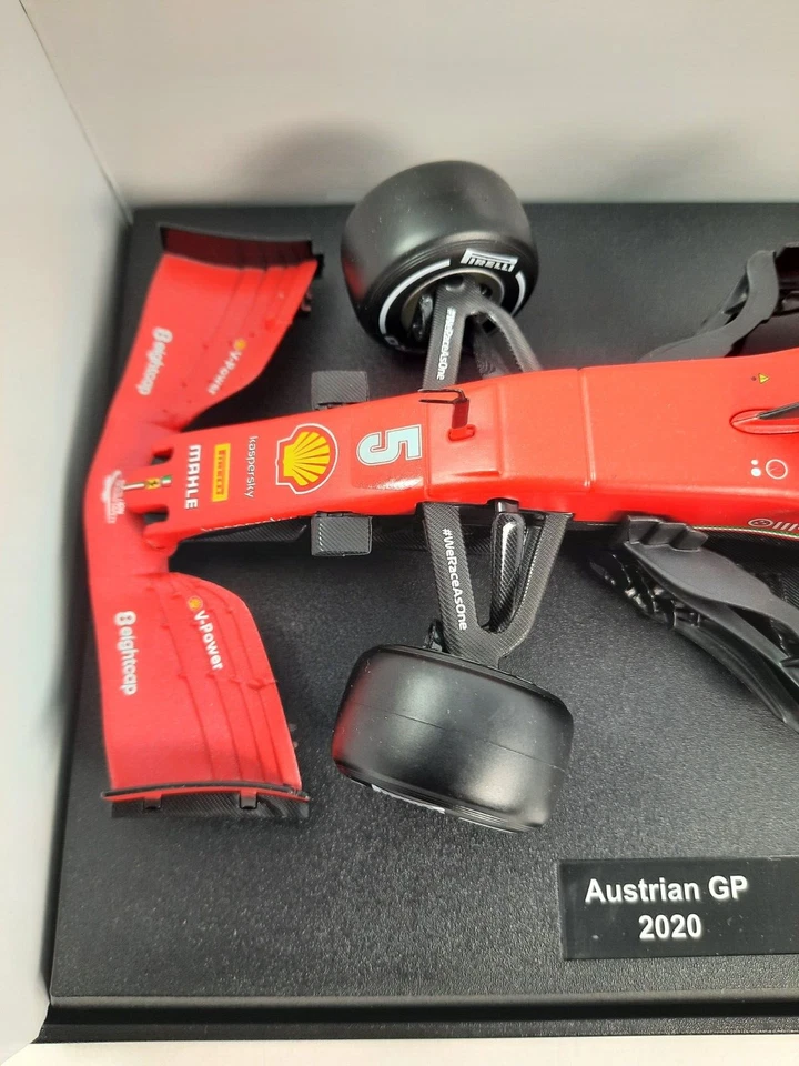 BBurago Burago Ferrari SF1000 #5 Sebastian Vettel 2020 1/18 BU16808VW DEFECT - Immagine 2 di 3