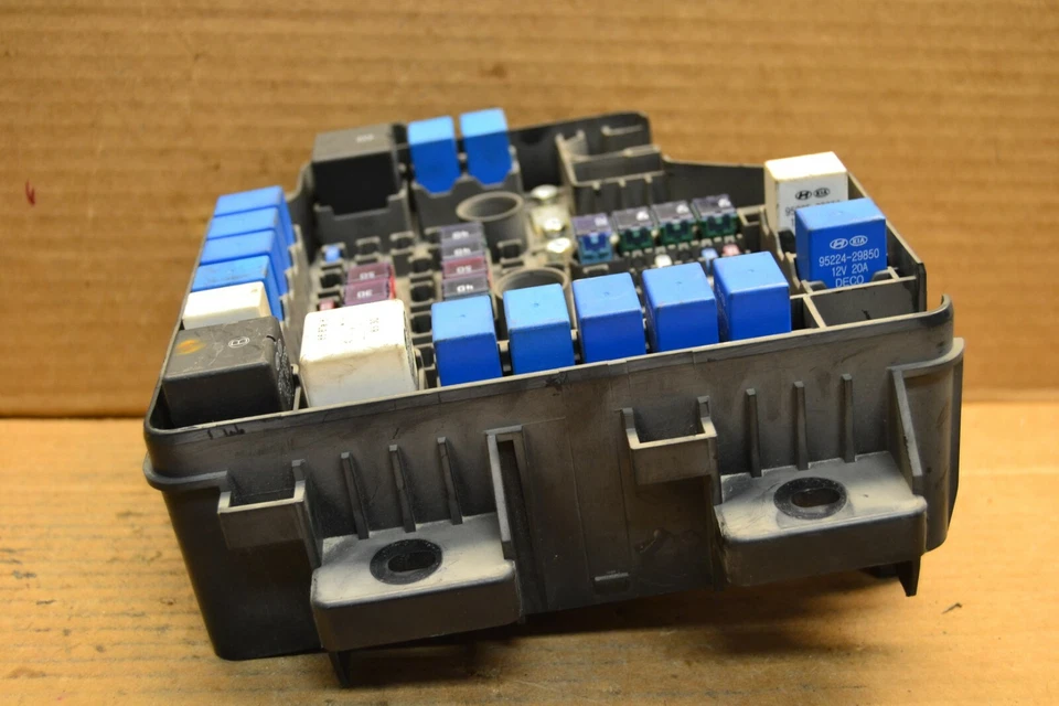 2006-09 Hyundai Santa Fe предохранитель коробка соединения оригинальный модуль 919502B100 592-13a1 - Изображение 4 из 4