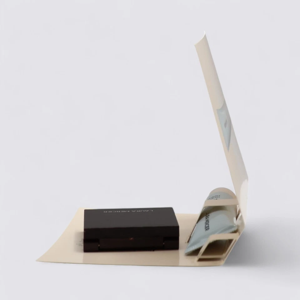 Laura Mercier Pure Canvas Primer and Blush Colour Infusion Sample Set - Image 4 of 4