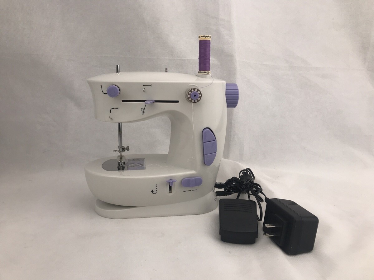 ホワイトエレクトーン White Portable Sew E-Z Sewing Machine White & Purple Accents | eBay