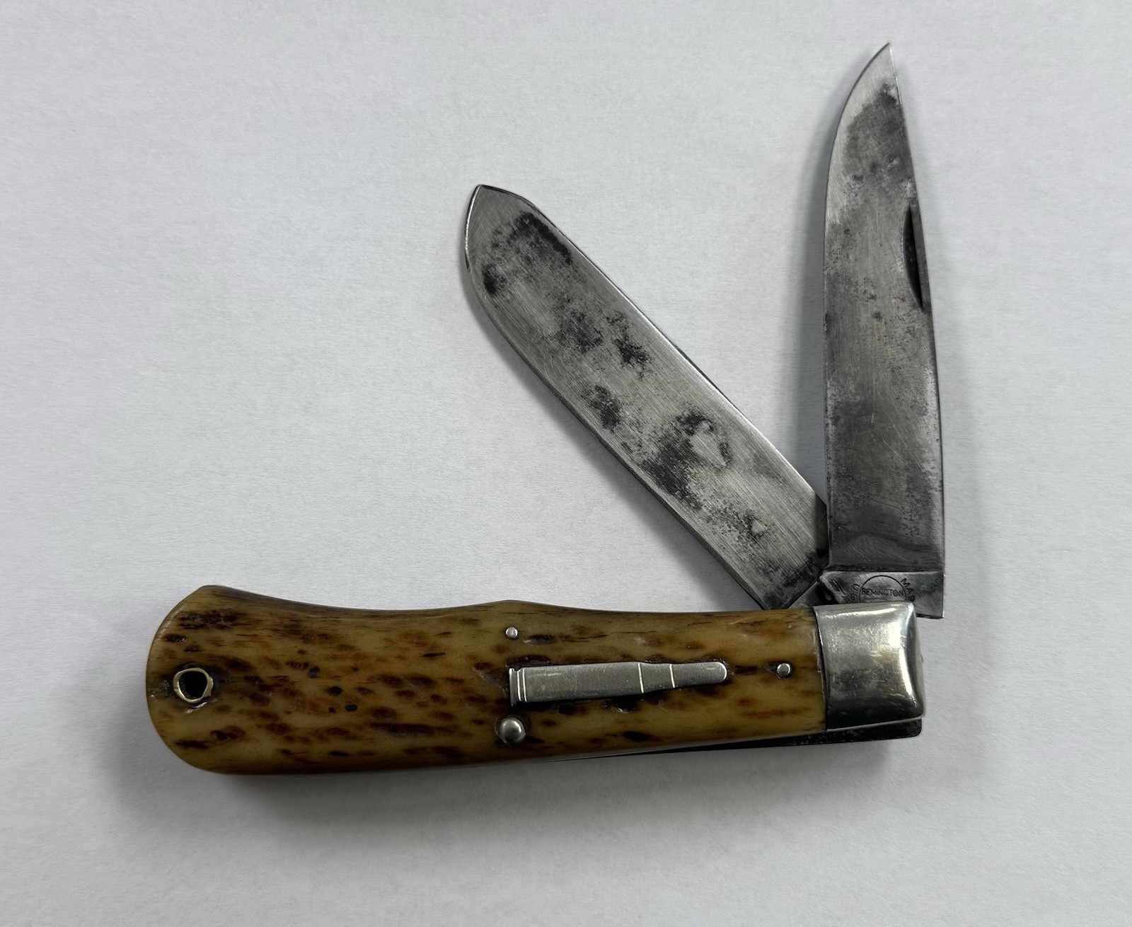 Vintage REMINGTON 1123 R1123 BULLET TRAPPER KNIFE 2 Blade BONE HANDLE