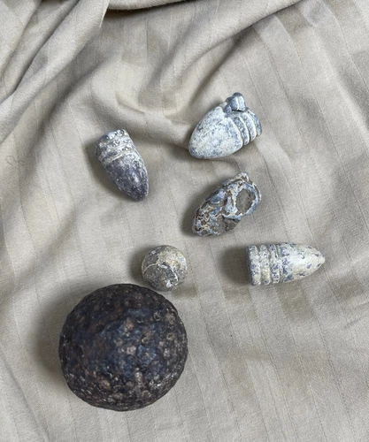 Lot of Civil War Era .58 Caliber Minie Balls Bullet And Musket Ball