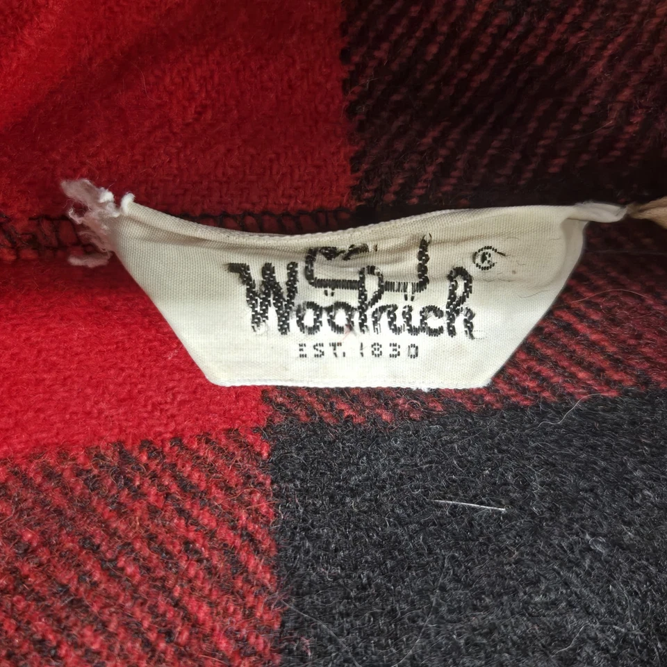 Woolrich Vintage USA 70s Mackinaw Wool Hunting Buffalo Plaid 124. Men's medium - Image 3 of 4
