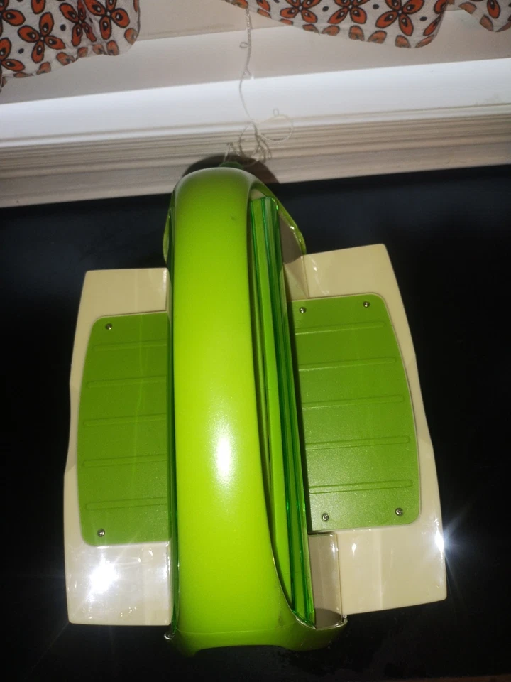 Cricut Cuttlebug Die Cutting Embossing Machine Manual Crank Crafter NICE - Image 2 of 4