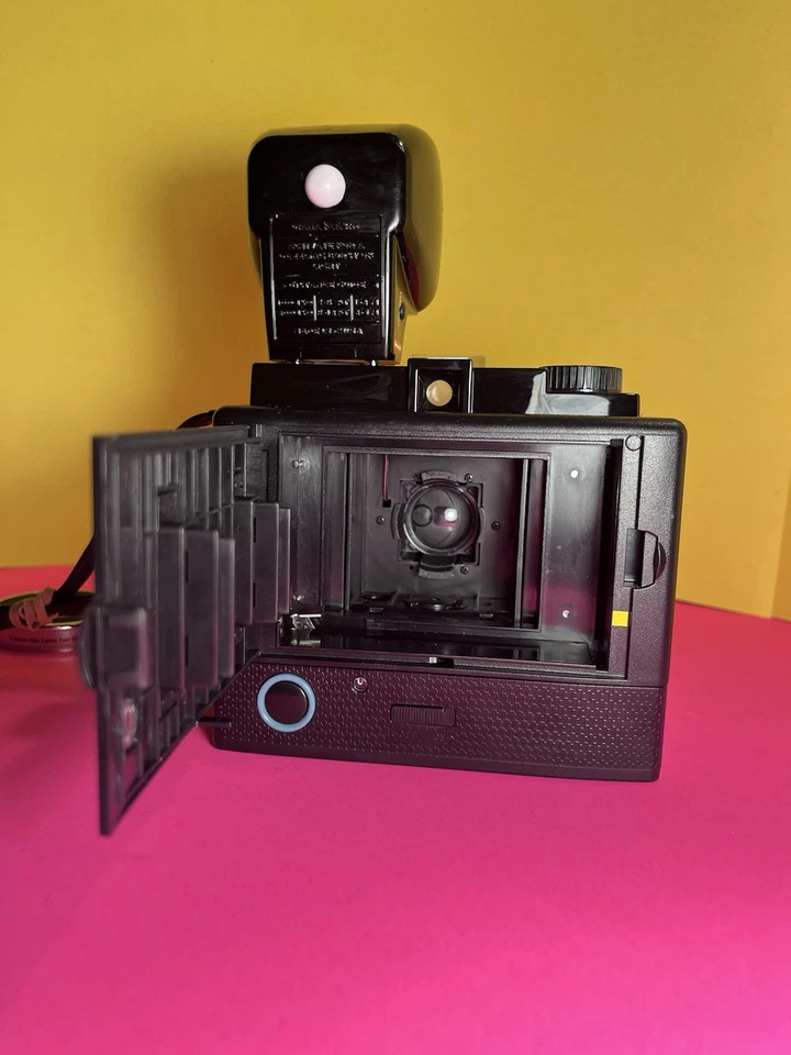 Diana F+ Instax Mini Black edition W/ Wide Angle & Close Up Lens TESTED WORKS - Image 3 of 4