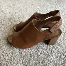 Clarks Collection Sandals Womens 9 M Deva Jayleen Peep Toe Slingback Brown