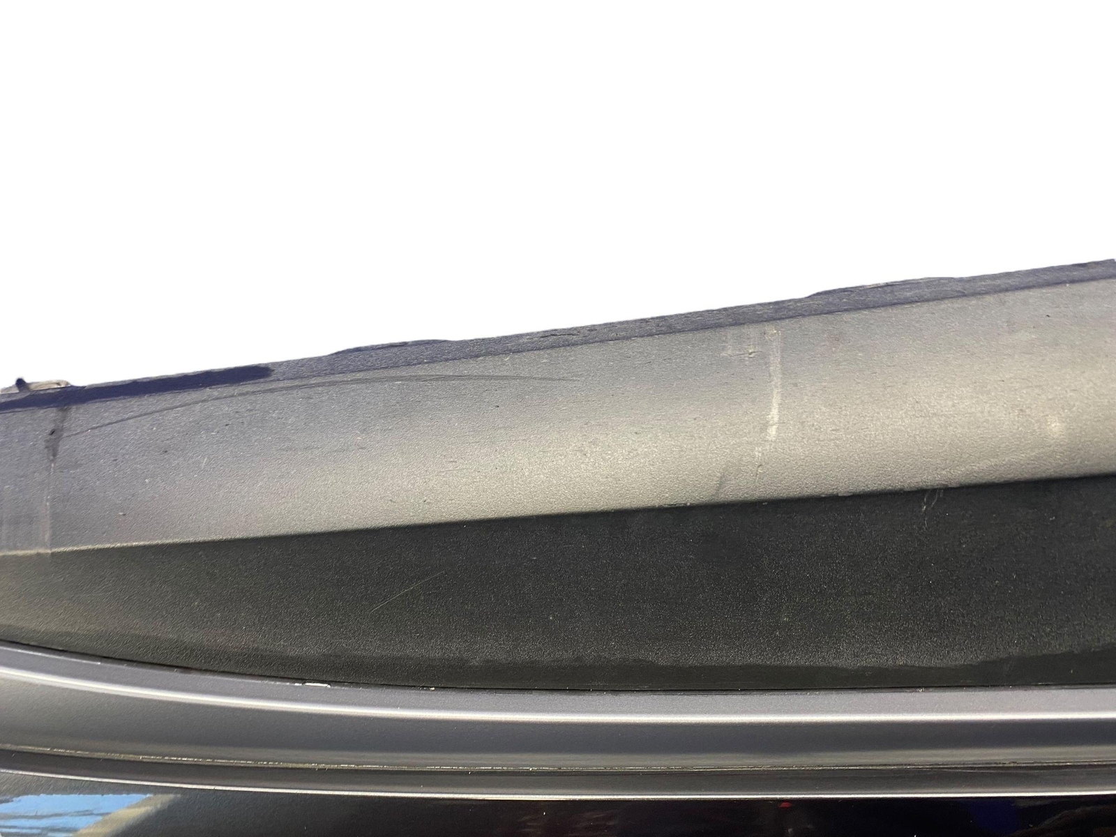 2014-2020 BMW I8 OEM RIGHT ROCKER MOULDING SIDE SKIRT DARK GRAPHITE 7336370
