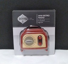 Dashing Mini Retro FM Radio Battery Operated Portable Hi-Fi Sound Red NEW