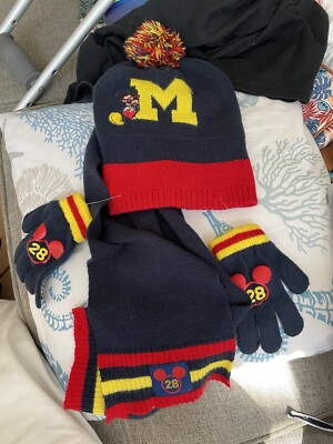 Disney Mickey Mouse 4 Pc Knit Beanie Hat Scarf And Pair Of Mittens