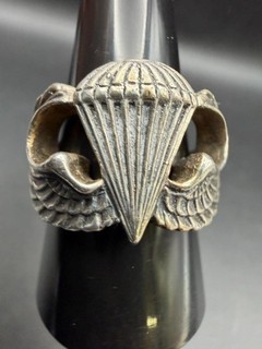 Anello da uomo argento sterling .925 US Army paracadutista aviotrasportato ali di salto taglia 10