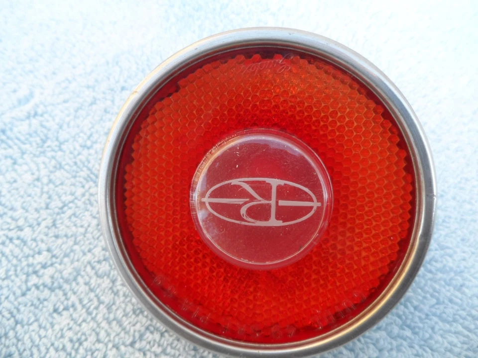 1969-1970 BUICK RIVIERA REAR SIDE MARKER LAMP /LIGHT NICE ORIGINAL GM - Image 2 of 4