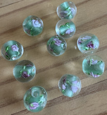 10 LIGHT GREEN PINK FLOWER ROUND BALL LAMPWORK GLASS BEADS 12mm